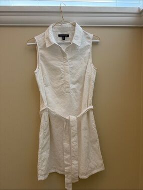 Banana Republic White Sleeveless Tunic with Tie